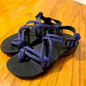 Chacos size 8